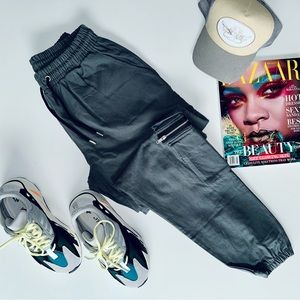 TWILL MULTI POCKET CARGO PANTS WITH ZIPS